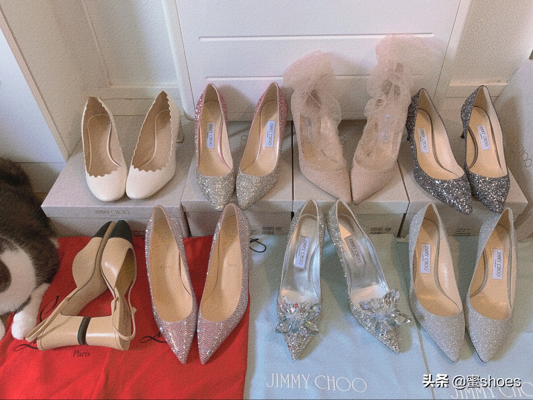 cl红底鞋和jimmychoo什么关系,jimmychoo和cl哪个好