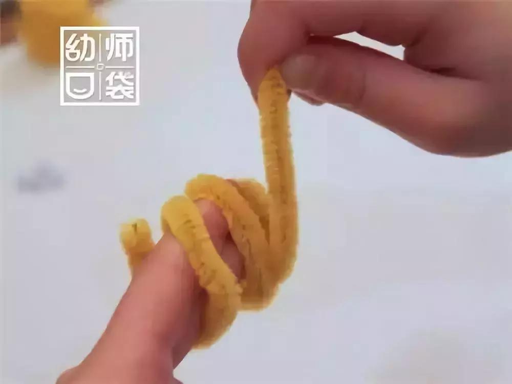 幼儿园用扭扭棒制作竹节虫,扭扭棒幼儿园简单玩法