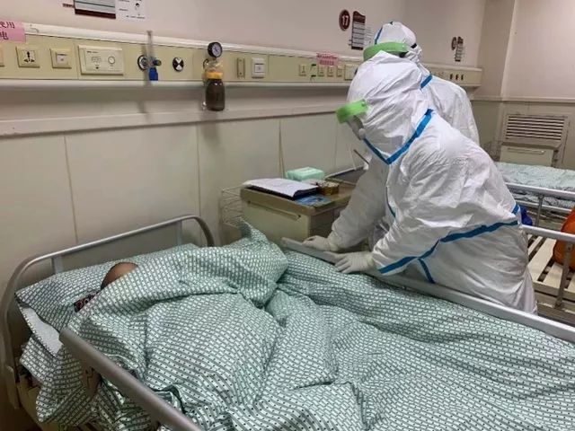 各城市疫情医护人员出征视频,抗击疫情社区网格员