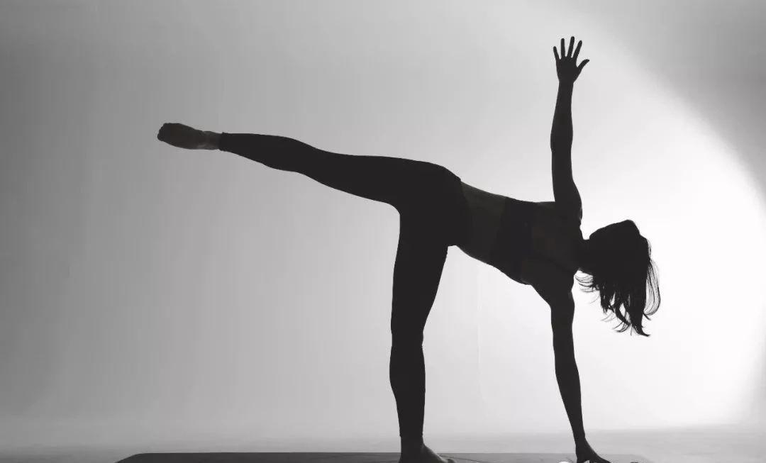 六十岁老奶奶瑜伽视频,76岁瑜伽老奶奶