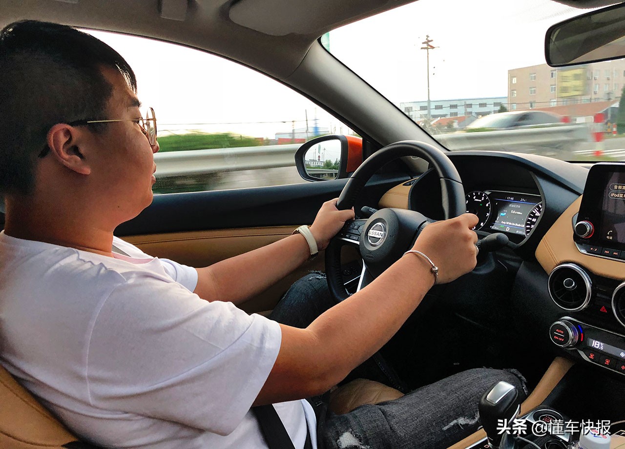 一箱油跑1000km有哪些车,一箱油跑100公里油量还是满格