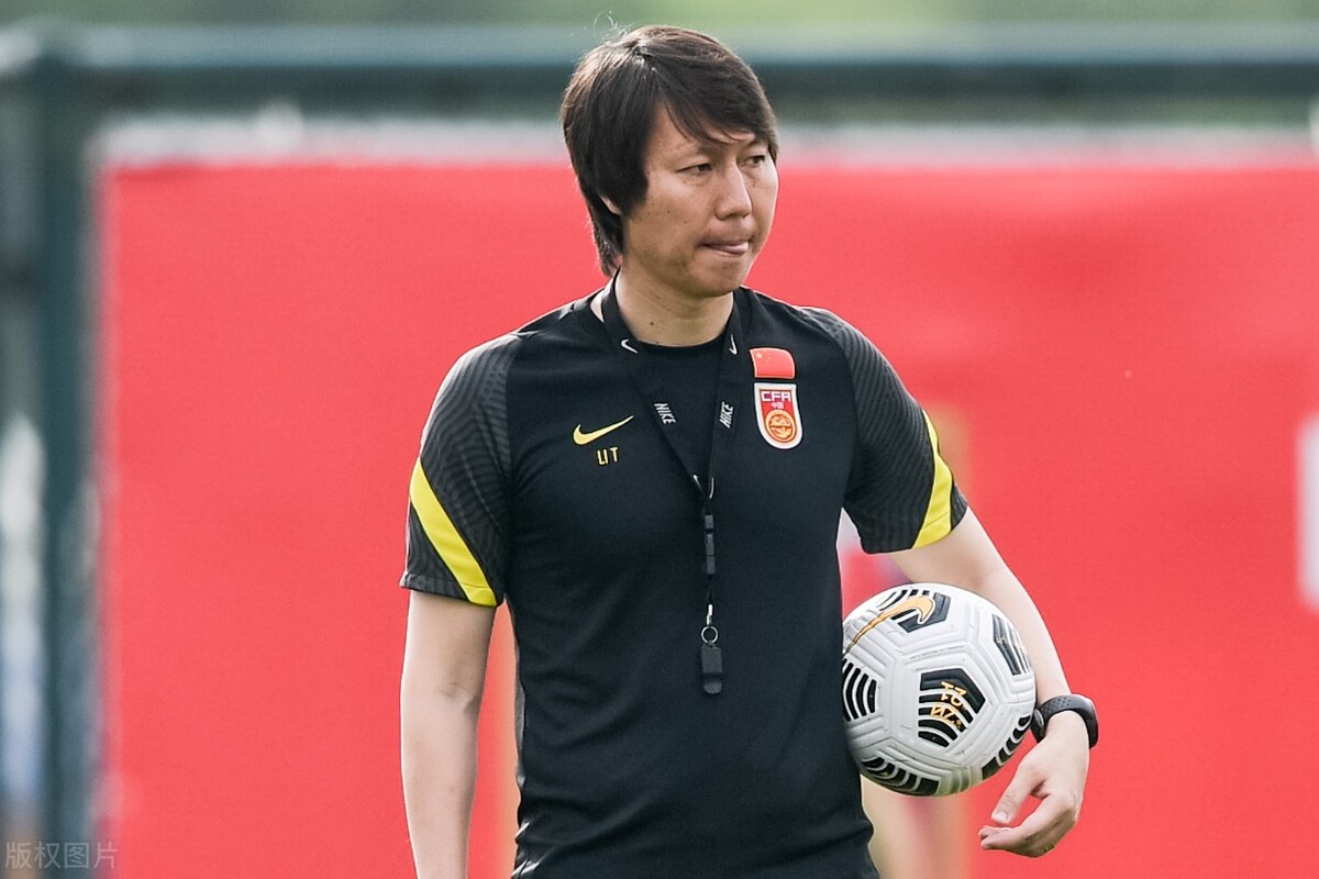 打铁还须自身硬弱国无外交,打铁还需自身硬要自己改变命运