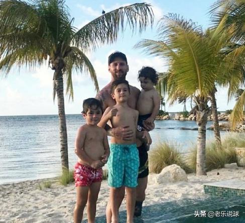 梅西的老婆安东内拉晒好身材,梅西老婆安东内拉身材照