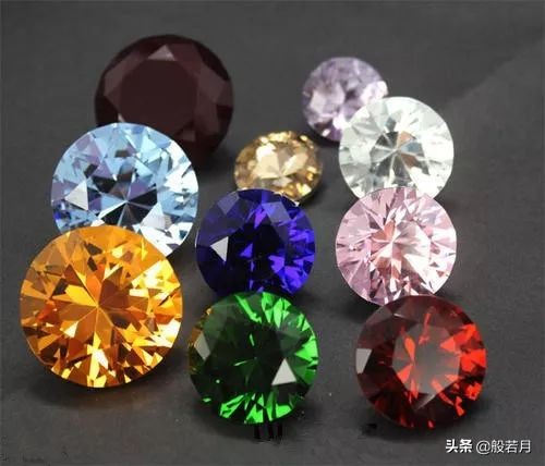 富婆花80万买钻被骗,中国富婆买钻石