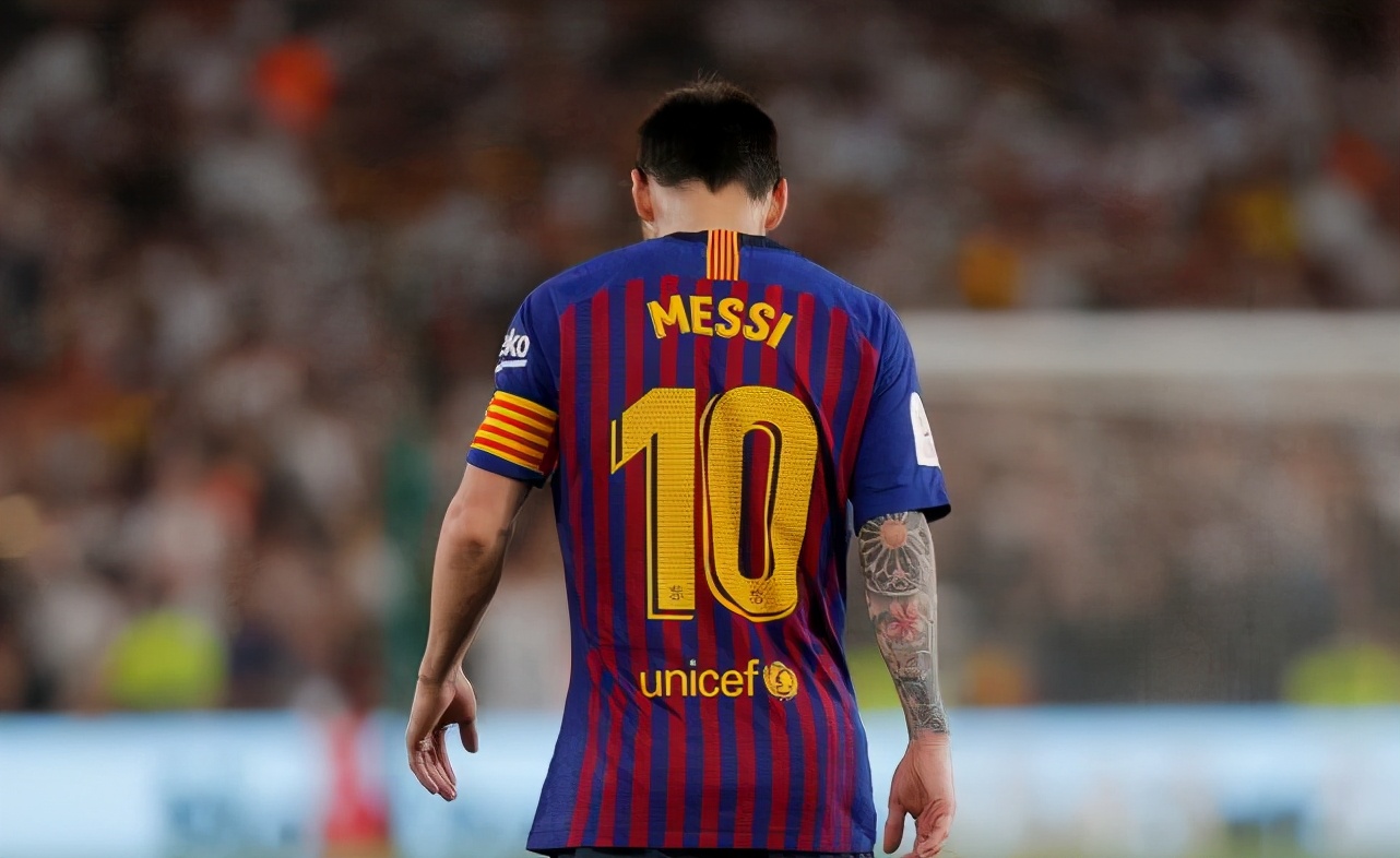 梅西被巴萨扫地出门去了哪里,梅西被巴萨扫地出门原视频