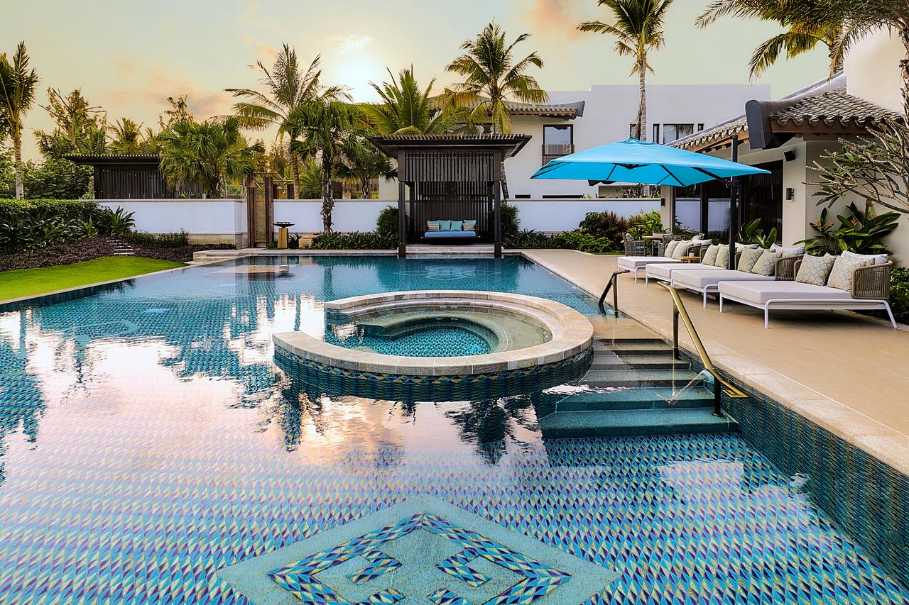 三亚最值得住的五星以上酒店,海南三亚7星级最便宜酒店价格