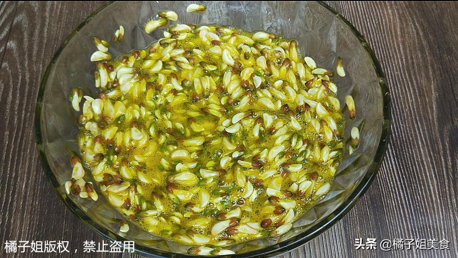 洋槐花蒸不烂做法,洋槐花蒸着吃有哪些作用和功效