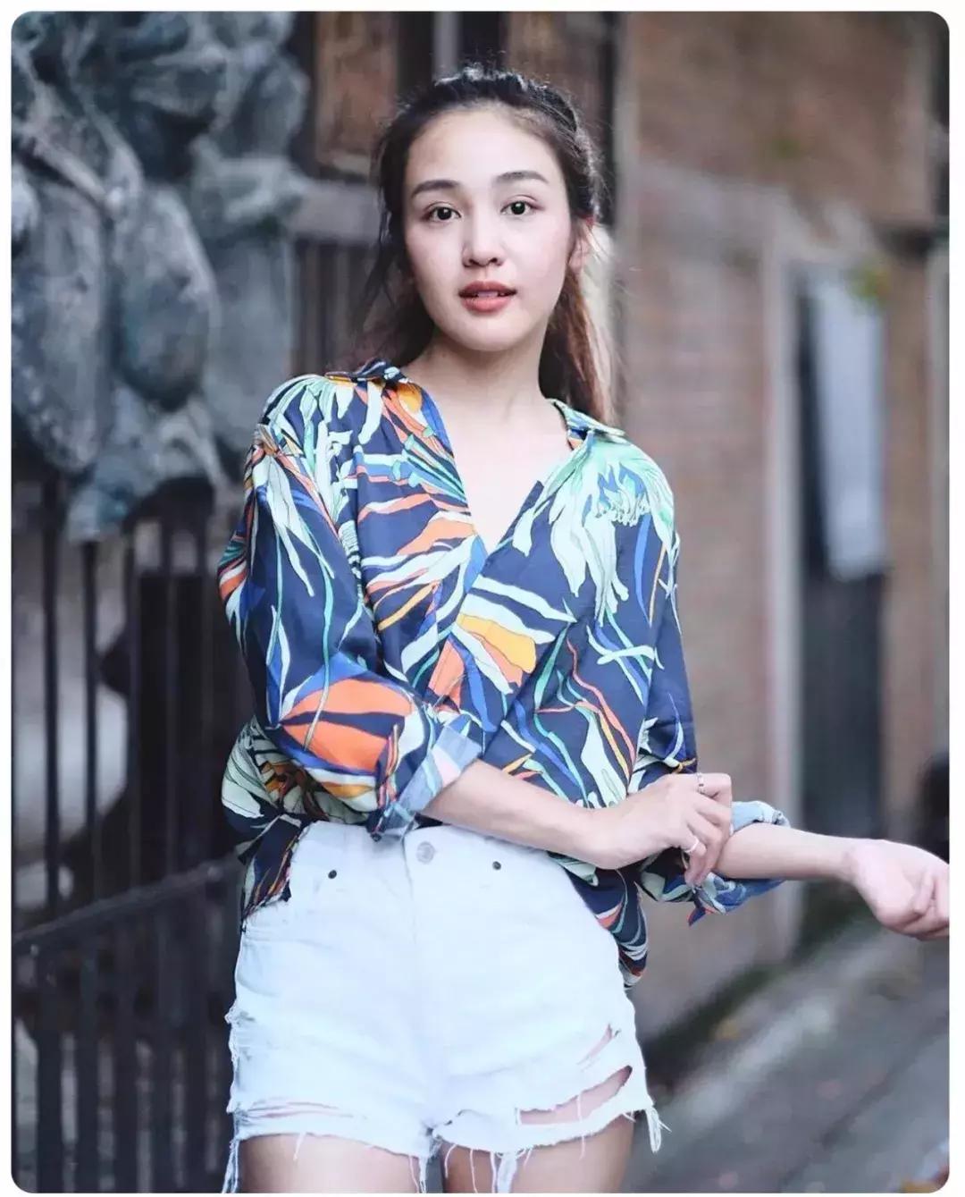 夏天穿蓝色短裤上衣穿什么好看,夏天哪几种短裤不要穿