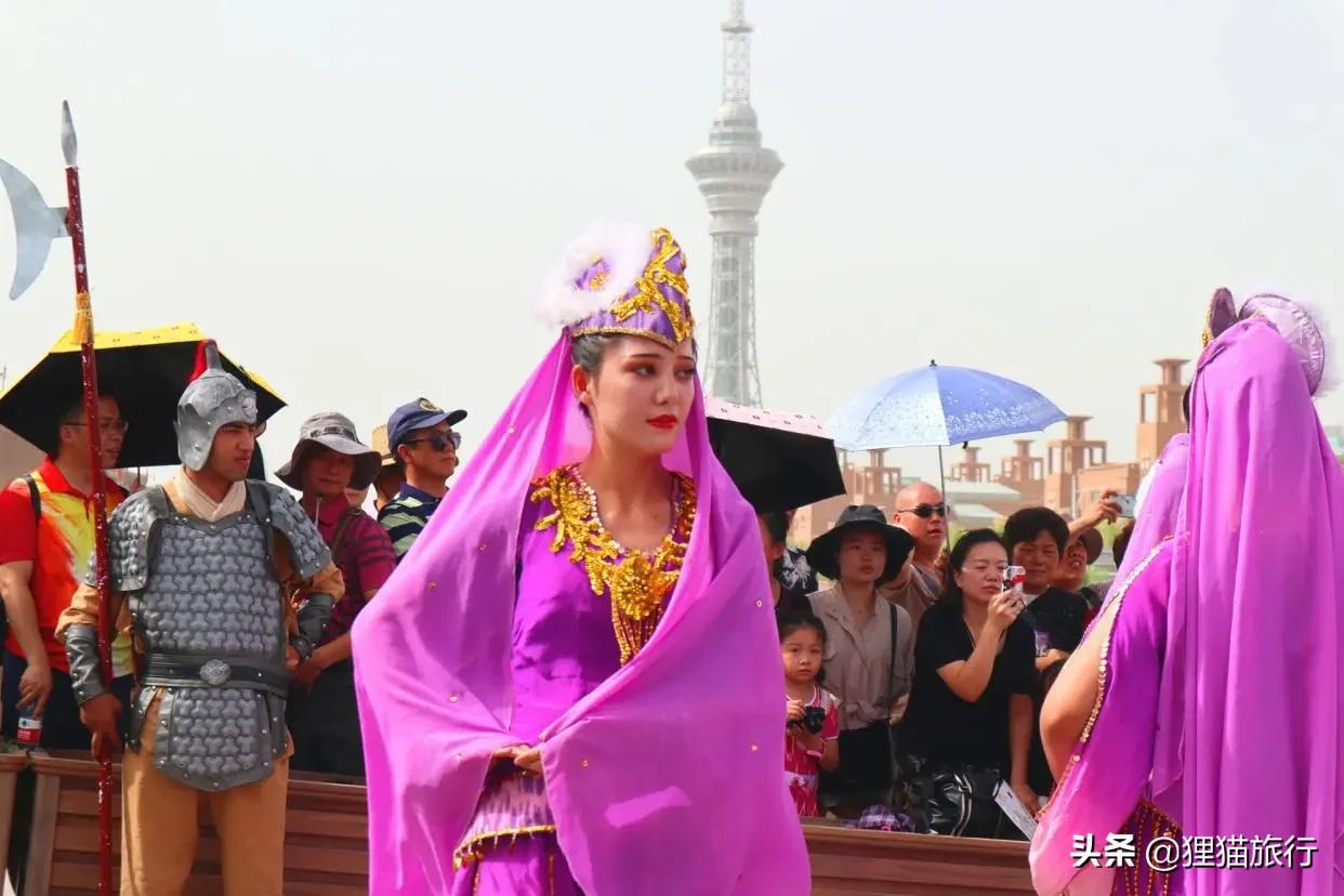 喀什噶尔古城开城仪式,喀什噶尔古城和喀什古城