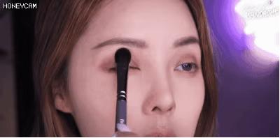 眼影每个人都有吗,眼影都有怎样的画法