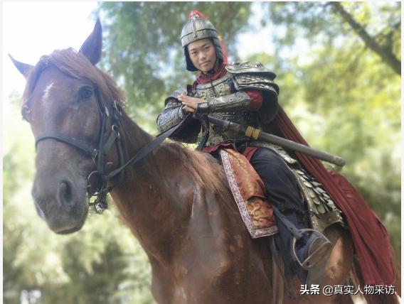 我,27岁,云南农村女孩,横店当马替3年,被马踩断手脚是经常事