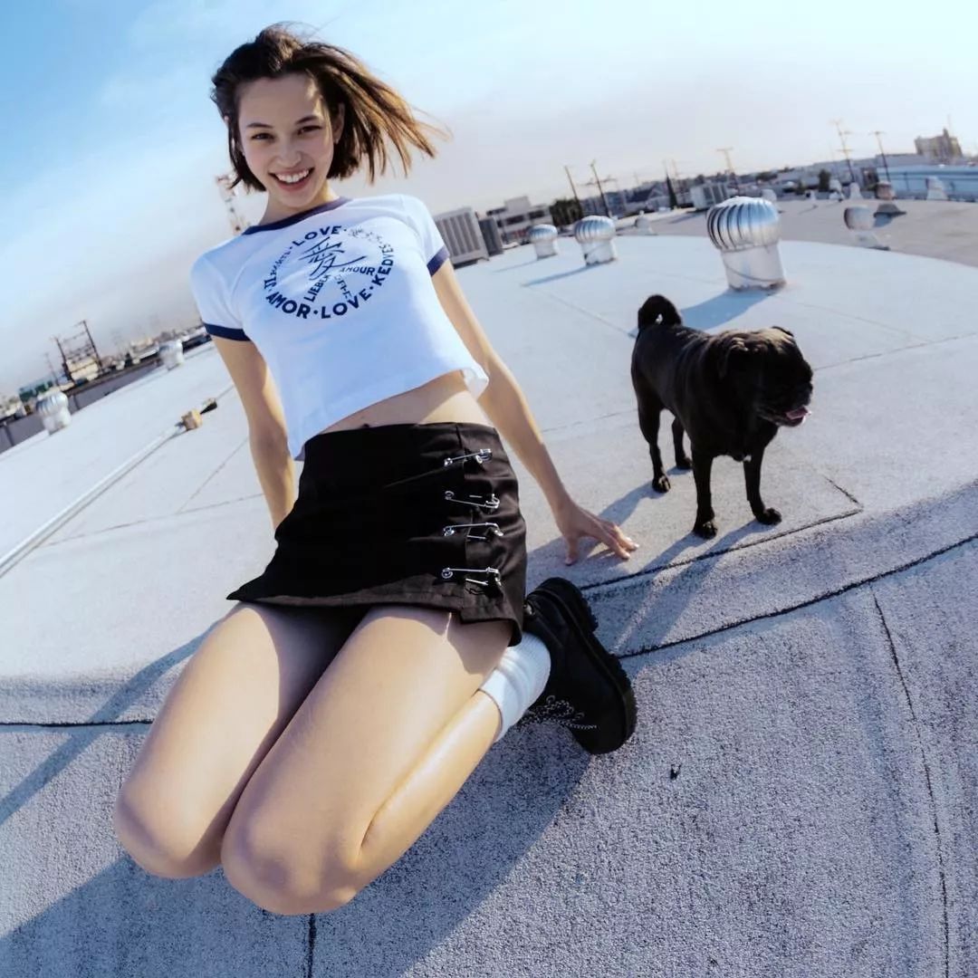 宋妍霏阿迪达斯丝带鞋,宋妍霏阿迪达斯鞋子