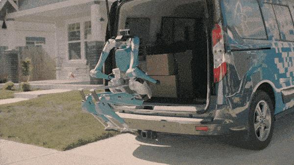 高科技硬核机器人,ces前沿的科技产品人形机器人