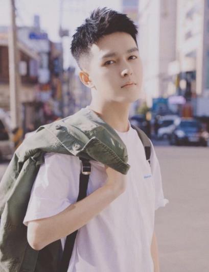 男发两侧不露头皮修剪技巧,男生发质细软塌适合怎么剪