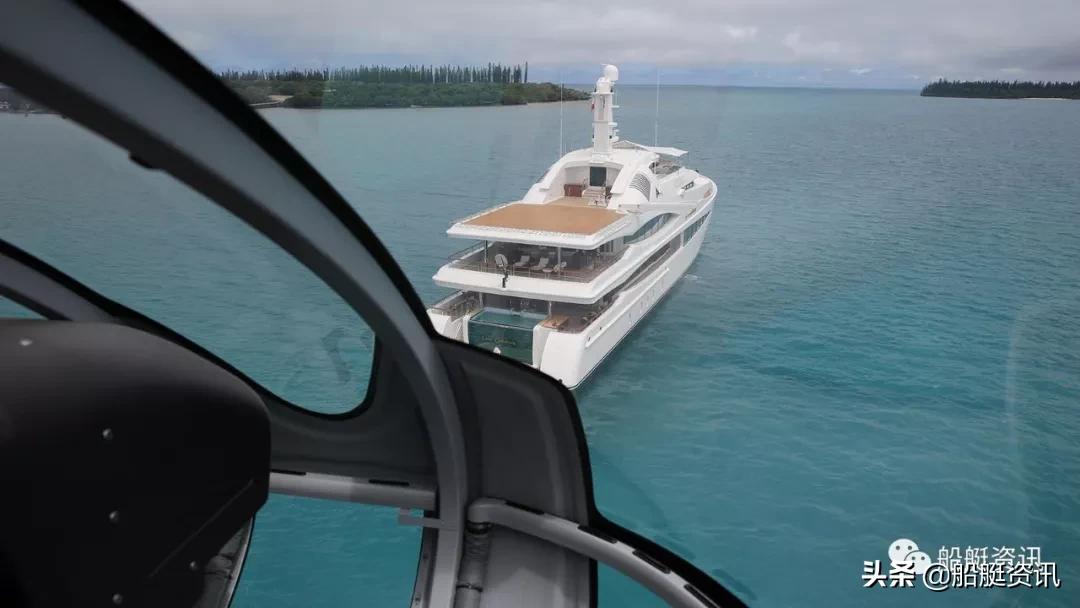 带地效飞行器的豪华游艇,带直升机甲板的豪华游艇