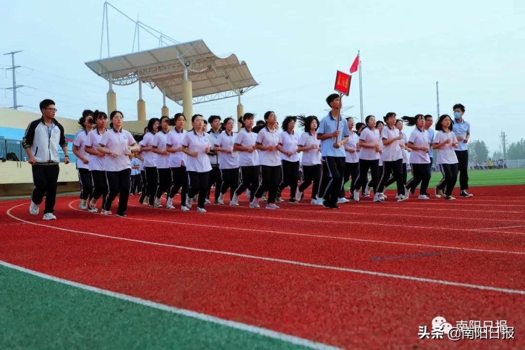 南阳完全中学校长,南阳完全学校新店