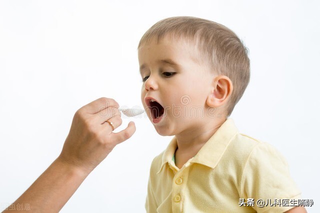 宝宝臭臭拉不出来按哪里,宝宝的臭臭硬怎么办