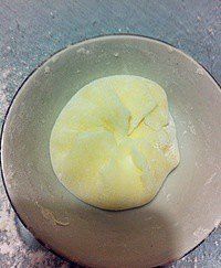 做蛋糕的黄油奶油应该怎么保存,蛋糕奶油做好怎么保存才不会溶呢