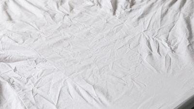 1分钟摆平皱巴巴的衣服，路人秒变“型男潮女”，精致有品味