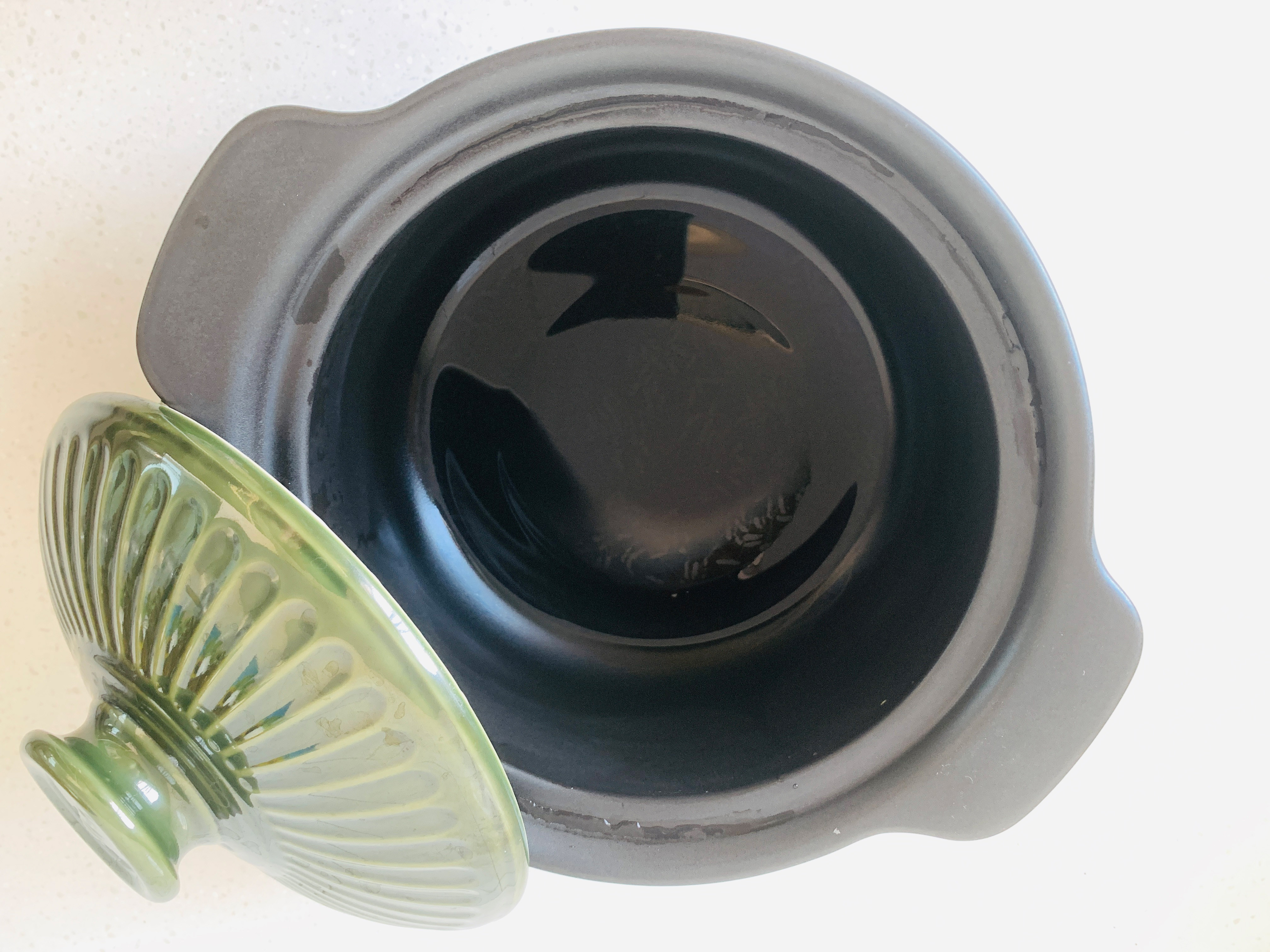 新砂锅第一次怎么用才不开裂,新买的砂锅怎么开锅防裂