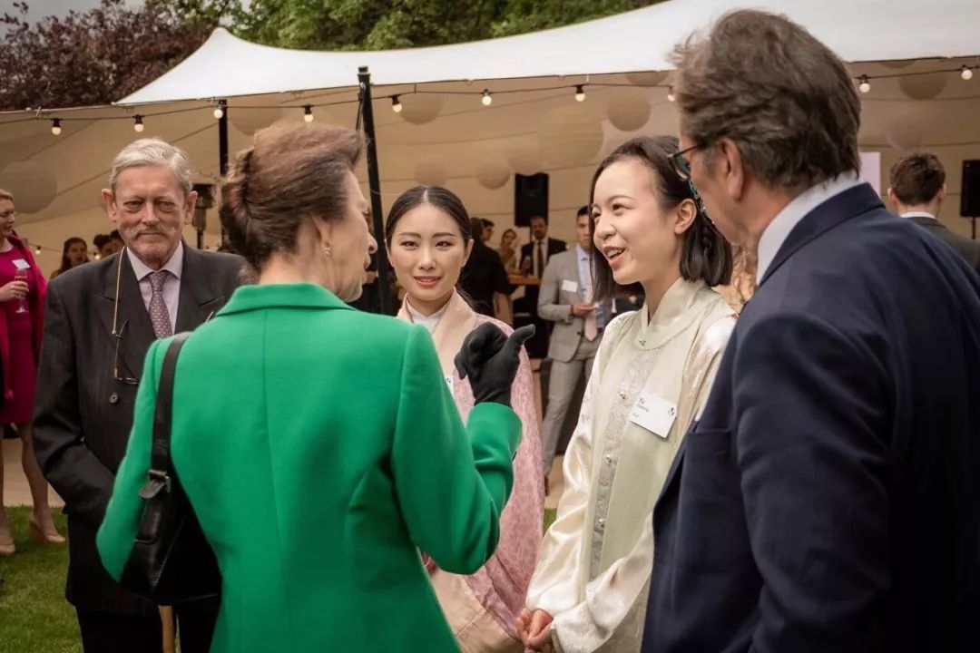 安妮公主与英伦汉服,英伦风汉服