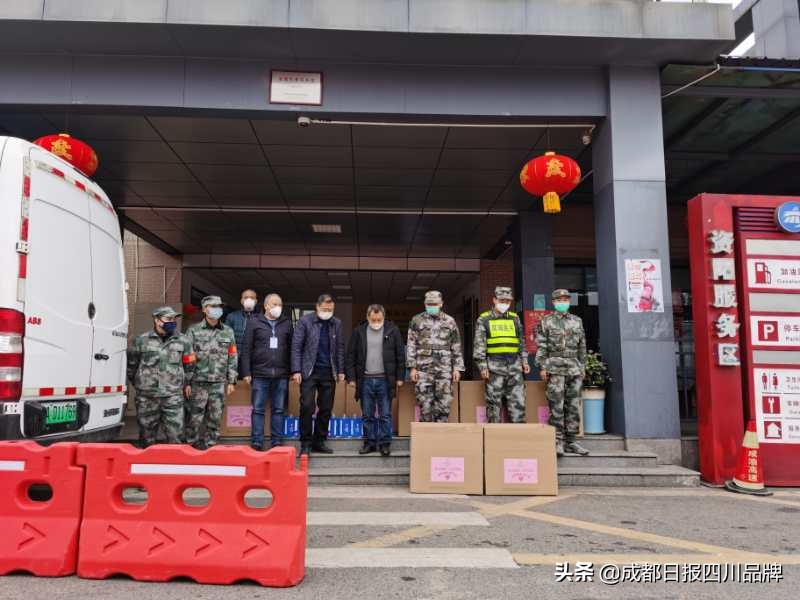 蛋糕+面包+口罩，汇聚爱的力量——成都市个私协烘焙行业分会支援抗疫纪实