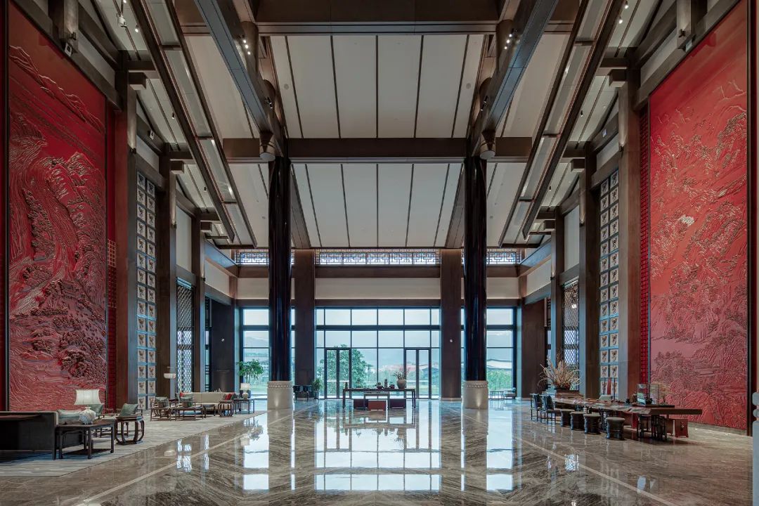 等了好久，这家酒店终于开了，全是别墅房