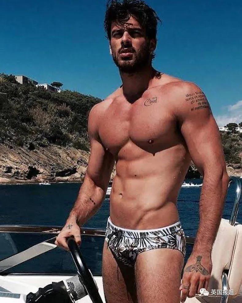 比《五十度灰》还劲爆！荷尔蒙布满全身的魔性男主