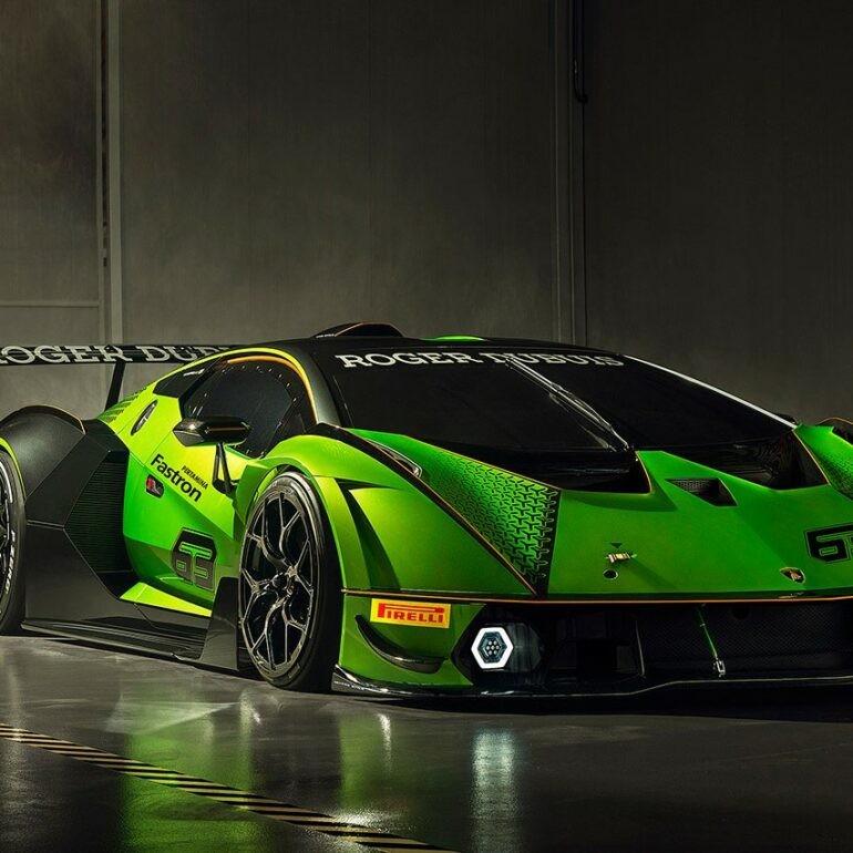 兰博基尼野牛vs大牛哪辆更好,2021款兰博基尼野牛