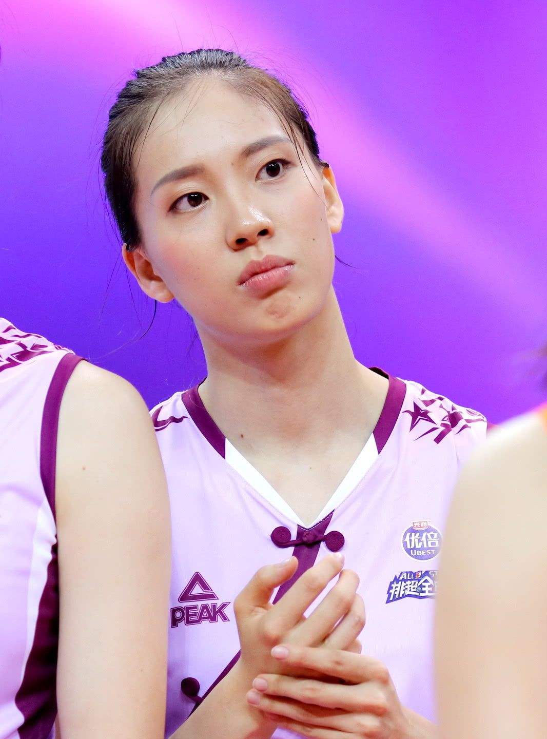 郑益昕被拦网视频,郑益昕改打接应的困难