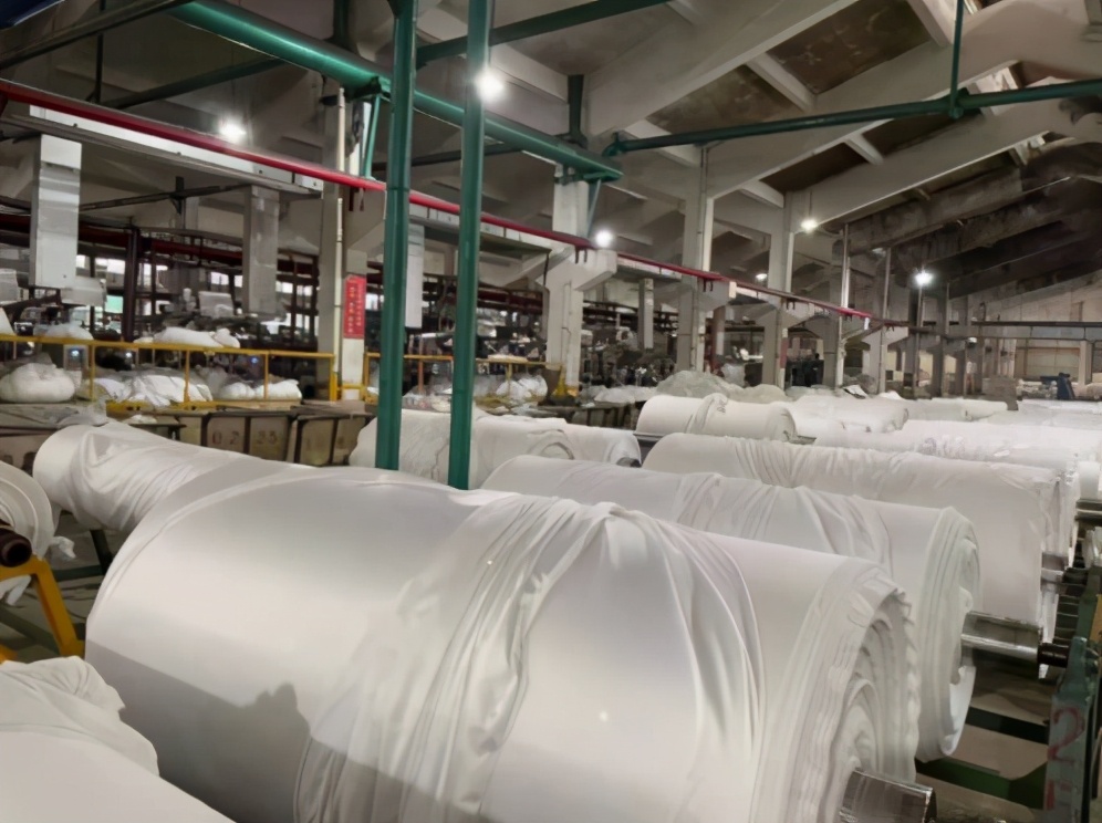 海运价格大跌利好华贸物流吗,海运运费涨价背后的原因