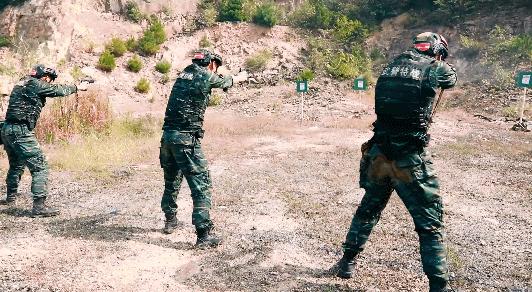 成为特种兵必须经过什么,想成为特种兵要学习哪些动作