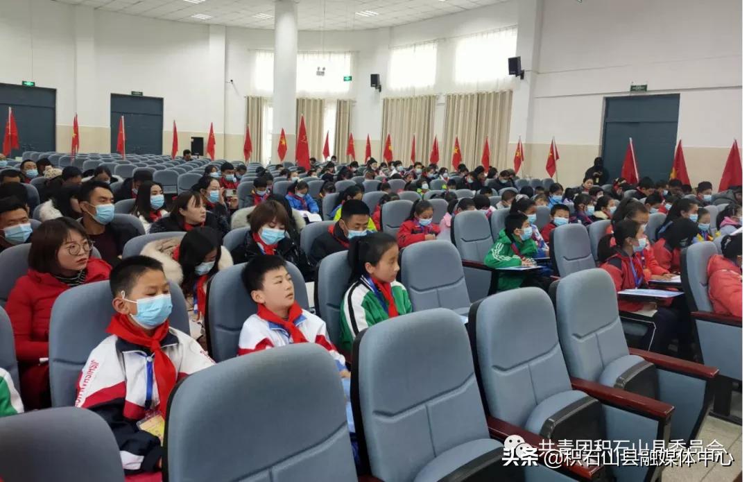 共青团积石山县委在全县青少年中掀起学习*党**的十九届五中全会精神热潮