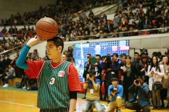 萧敬腾回应手指受伤完整版,萧敬腾受伤林有慧