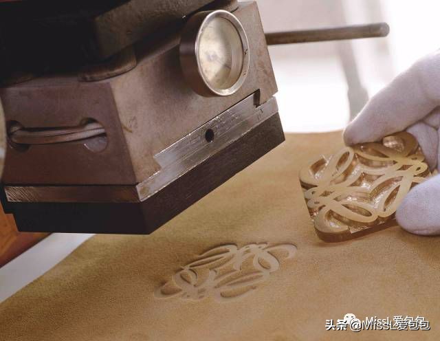 loewepuzzle包,loewepuzzle男士包