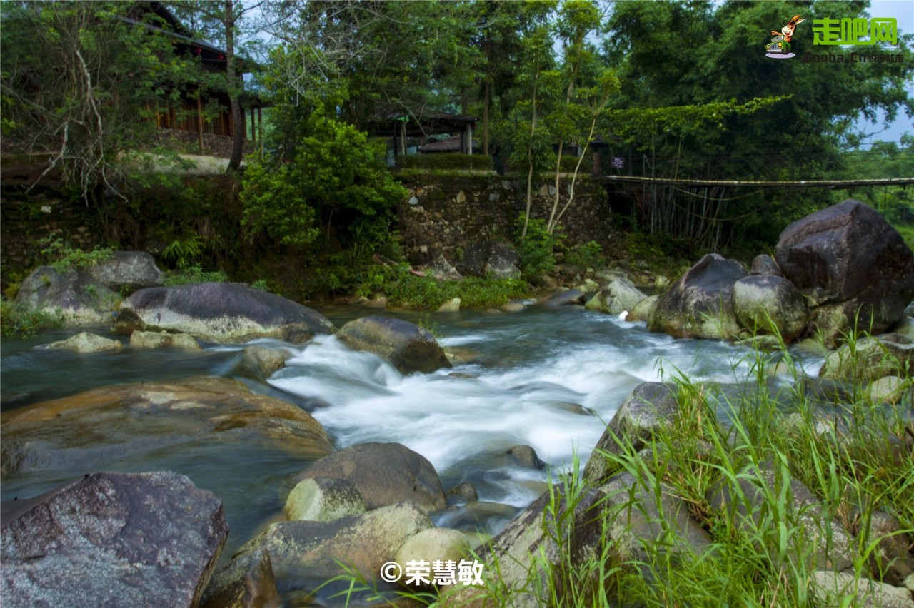 海滩怪石古渔村，名气不及三亚，但现在却越来越多东北人在此定居