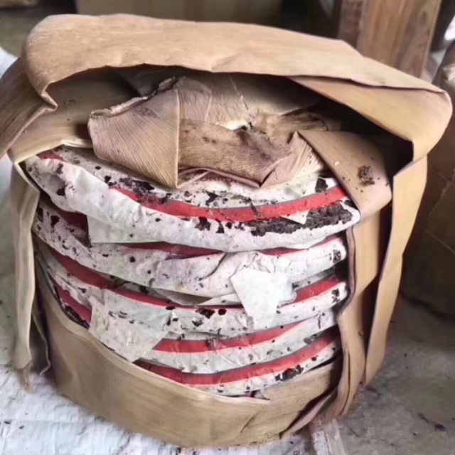 100元的普洱茶和1000元的区别,普洱茶饼100和1000的有什么区别