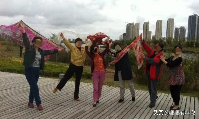 韩国大妈头发型图片,日本大妈发型变化