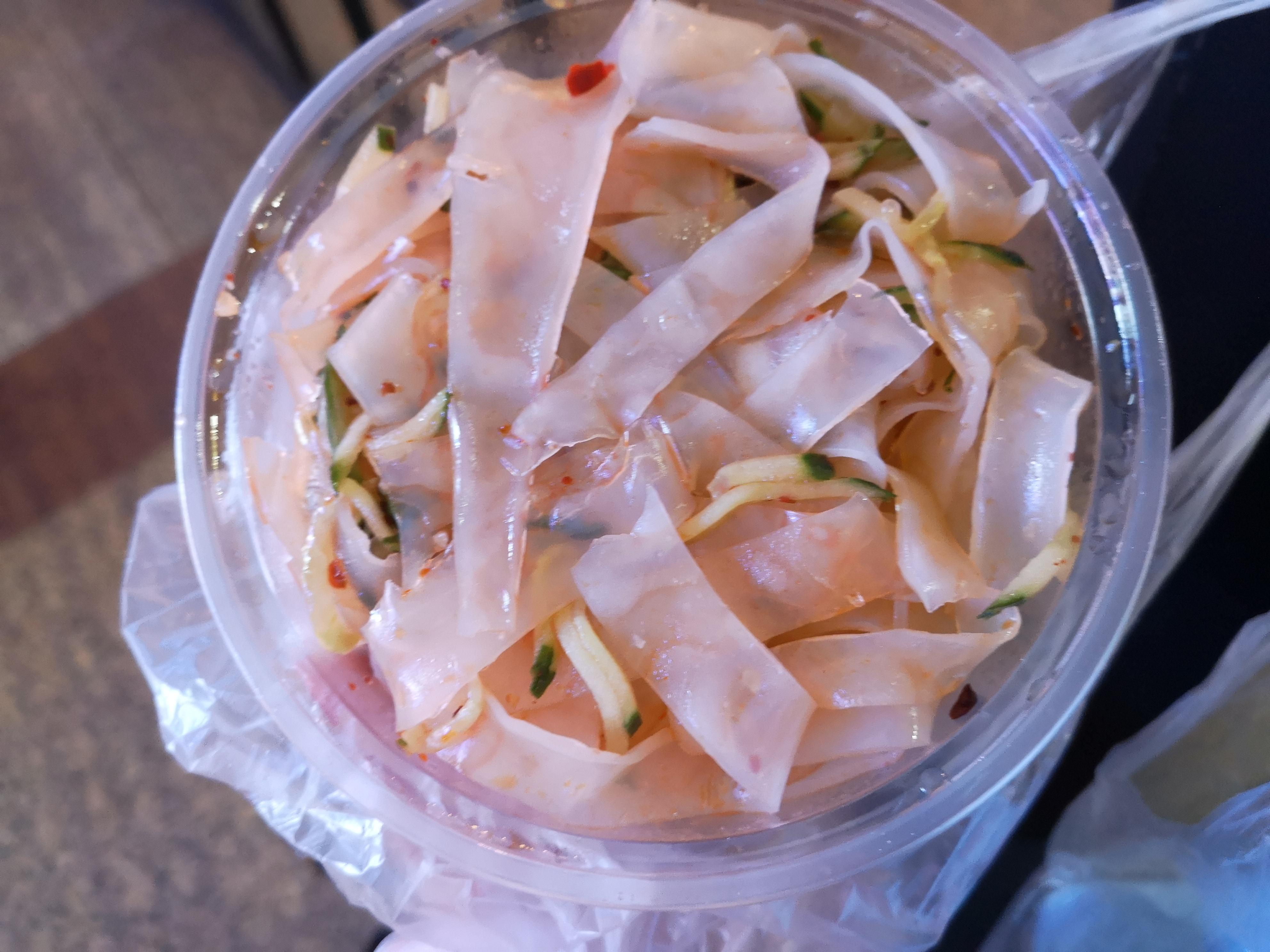 逛颐和园观十七孔桥金光穿洞,离颐和园金光穿洞奇景最近的入口