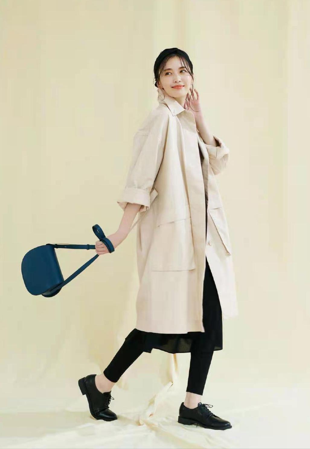 春日里打*裤底**的“万能穿法”，实用又百搭，值得收藏照穿