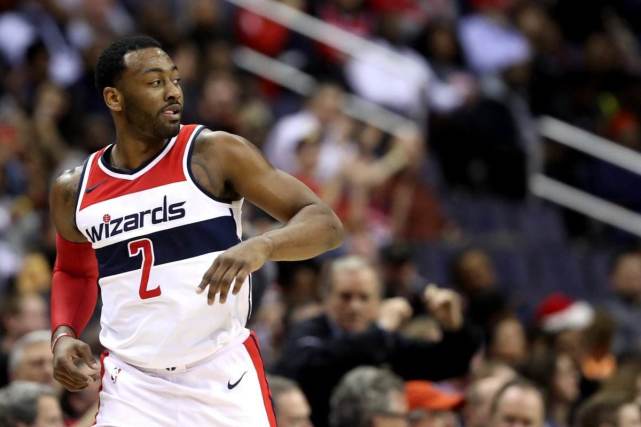 赛季over8大3千万先生叫苦？库里“4千万先生”比詹皇还赔钱