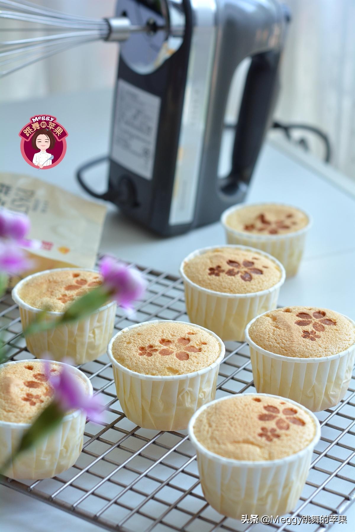 杯子蛋糕不塌不回缩的配方,如何让杯子蛋糕蓬松柔软不塌