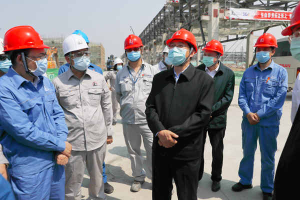 中石油基层员工工资2000左右,中石油月薪1万是什么级别