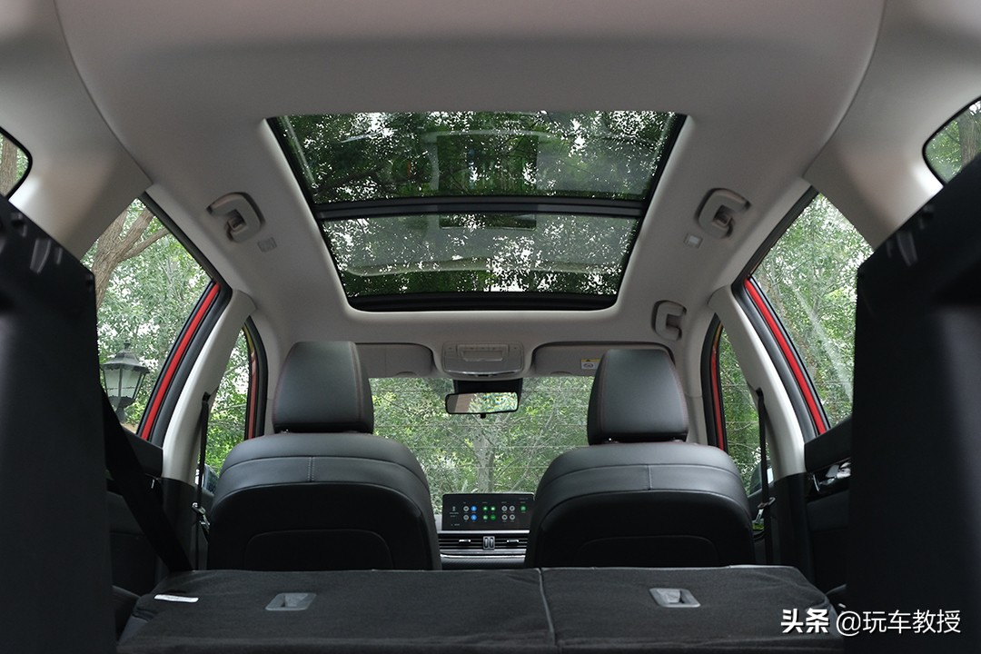 10万左右的法系车suv,10万以内的全新高颜值suv