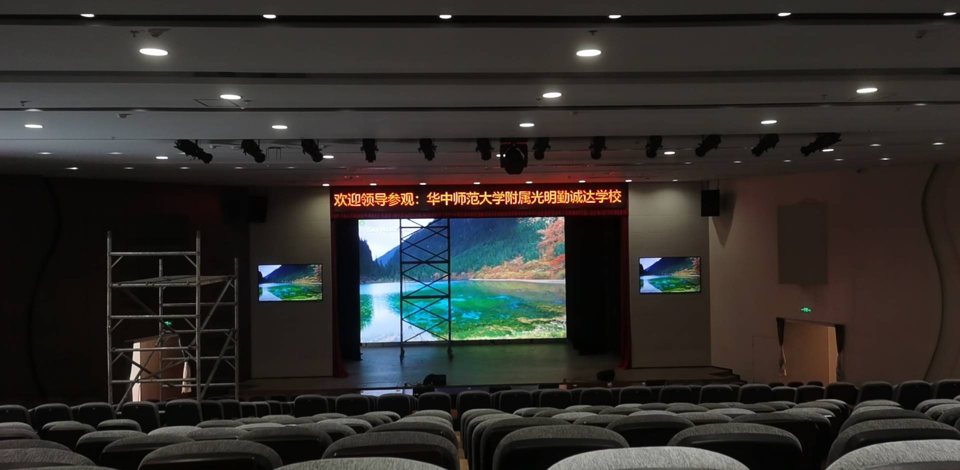 电脑同时投屏到电视和投影仪,笔记本电脑和投影怎么无线连接