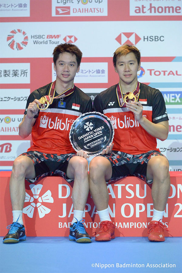 疾光1000尤尼克斯测评,尤尼克斯疾光800实战