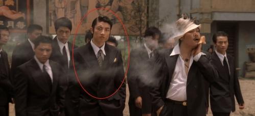 斧头帮琛哥跟包租公是同一个人吗,斧头帮帮主琛哥怎么死的