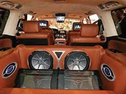 十万左右的汽车音响哪个好,一万内的汽车音响有哪些