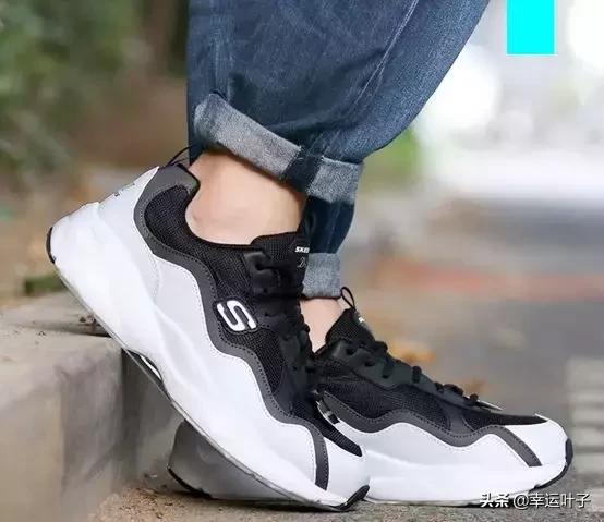 乐华七子斯凯奇熊猫鞋,斯凯奇灰色乐华七子同款