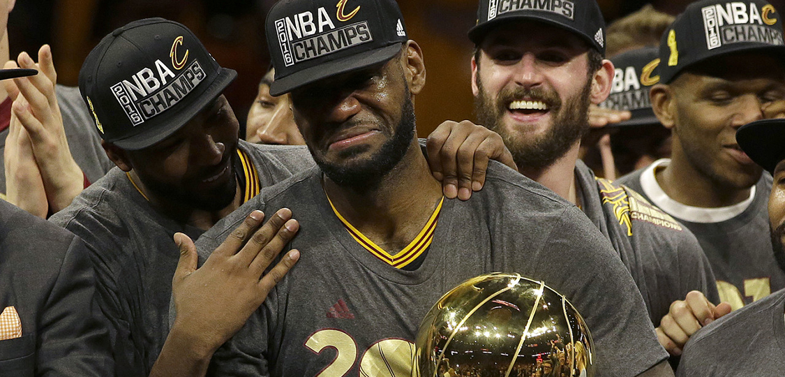 詹姆斯这次夺冠带领球队打了几场,詹姆斯几进总决赛几次夺冠